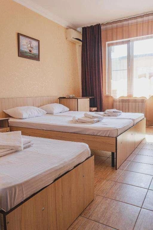 Трехместный с балконом